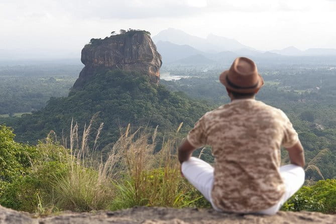 12 Days Tour Grand Discovery of Sri Lanka - Tea country and Nuwara Eliya change the climate
