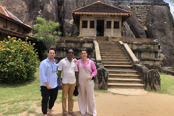 14-Day Private Tour All Around Sri Lanka - Colombo to Anuradhapura: a fast start among sacred ruins