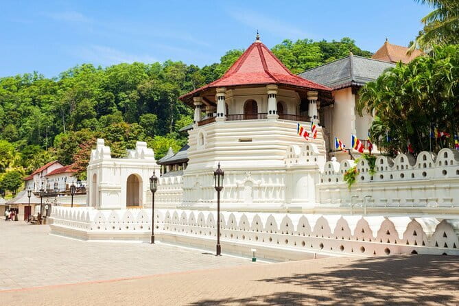 14 Days/ 13 Nights -Sri Lanka Tour on Culture, Wildlife & Beaches - Six good reasons to consider this Sri Lanka circuit