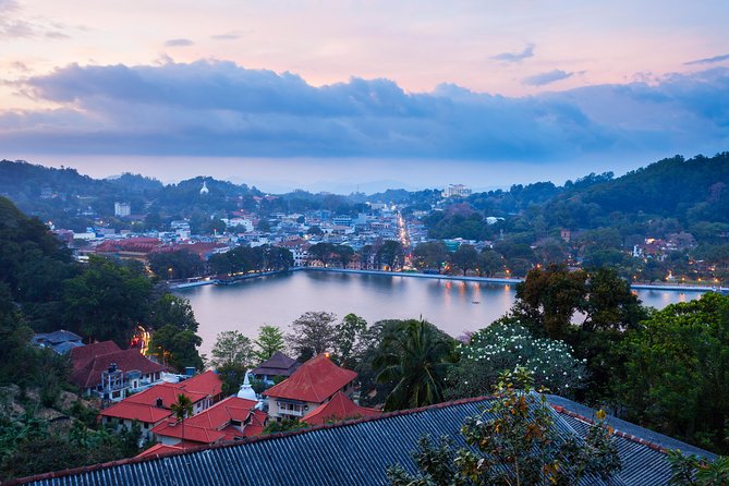 3 Days Tour to Kandy Nuwara Eliya & Sigiriya from Colombo - Peradeniya gardens and the best Kandy viewpoint