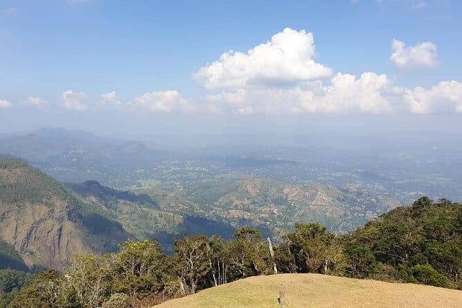 4 Days of Discovery and Delight in Sri Lanka - Day 2: Kandy’s sacred center and the tea hills