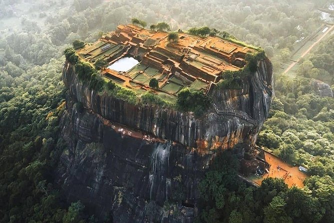4 Days Tour to Kandy, Sigiriya & Nuwara Eliya - Day four: Nuwara Eliya’s park and Ramboda Falls