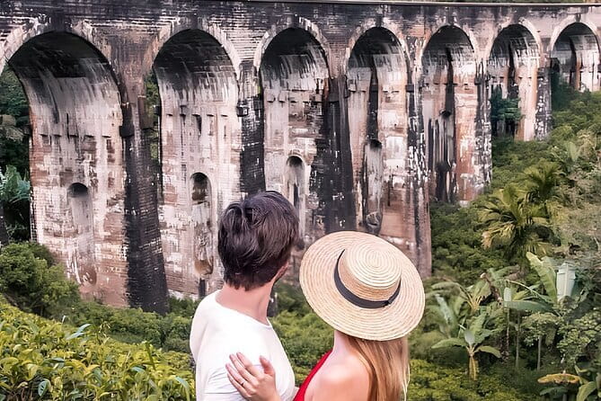 5 Day Sri Lanka Tour : Including Temple of Tooth & Sigiriya Trip - Day 2: Kandy’s sacred center and evening dance