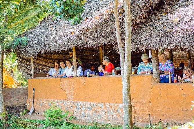 8 Day Private Sri Lanka Tour with Chauffeur - Kandy’s Spices, Temple, and Evening Performance