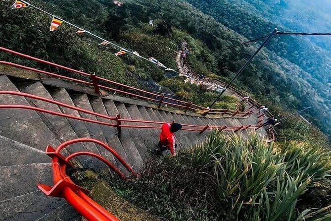 Adam’s Peak Night Hike Experience [One Day & ALL INCLUSIVE] - Maha Saman Dewalaya and the first 45 minutes