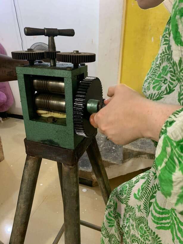 Ahangama: Traditional Jewellery Making Workshop - Arriving at the artisan’s home in Kotapola