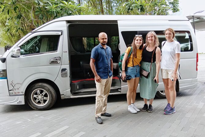 Airport Taxi Transfers from Colombo Airport to Galle - The driver experience and communication