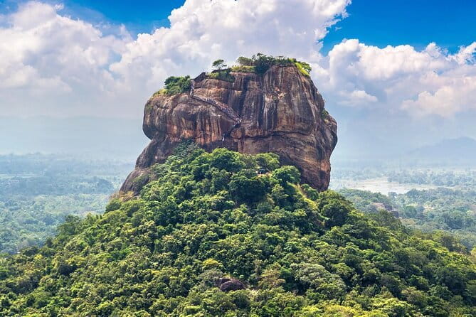 Airport Taxi Transfers from Colombo Airport to Sigiriya - Key points to know before you book