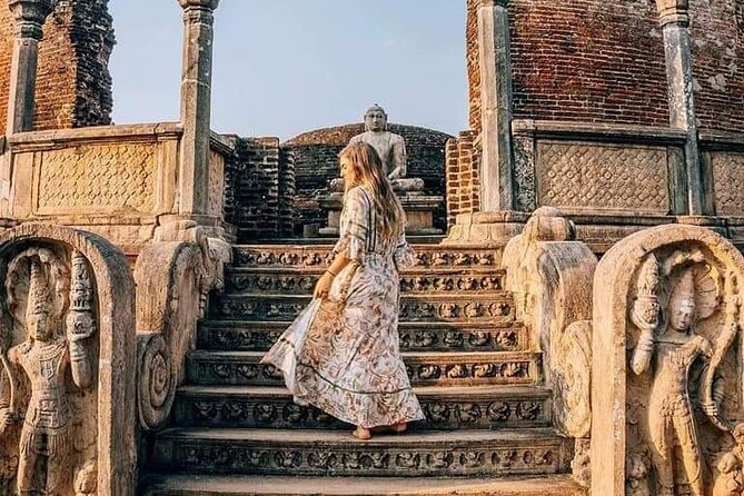 All-Inclusive Private tour in Sri Lankan Island 9 Day HB hotels - Day 3: Ancient Polonnaruwa, village life, and Minneriya