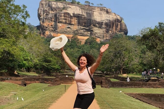 All Inclusive Sigiriya and Dambulla Private Day Tour from Colombo - Who should book this private day tour