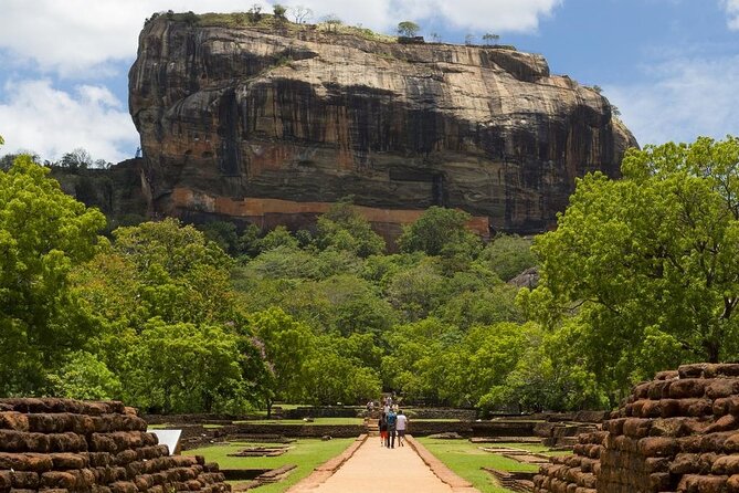 All-inclusive Sigiriya, Dambulla and Wildlife Safari from Colombo - Why this ambitious Colombo day trip works