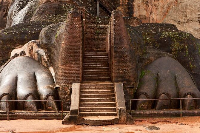 All-inclusive Sigiriya, Dambulla and Wildlife Safari from Colombo - Timing, comfort, and who should book