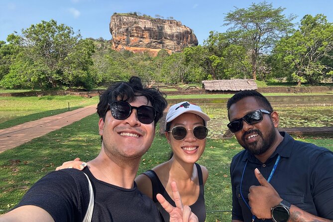 All Inclusive Sigiriya & Dambulla Day Tour from Colombo & Negombo - Dambulla Cave Temple: One Hour of Buddhist Art