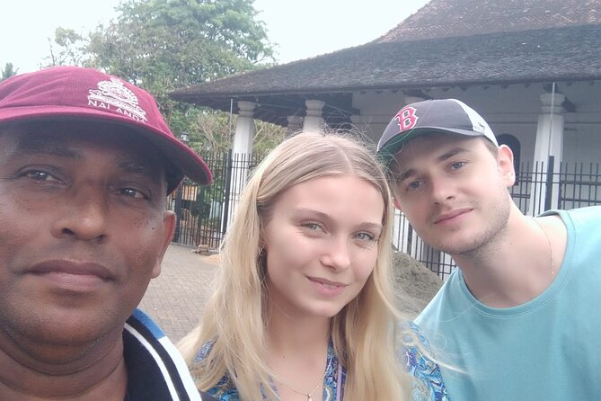 All of Sri Lanka within 10 Days - Sigiriya rewards effort, while Dambulla rewards attention