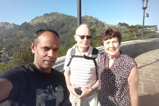 Ambuluwawa Tower and Kandy City Tuk Tuk Tour with Epic views - Peradeniya gardens at noon
