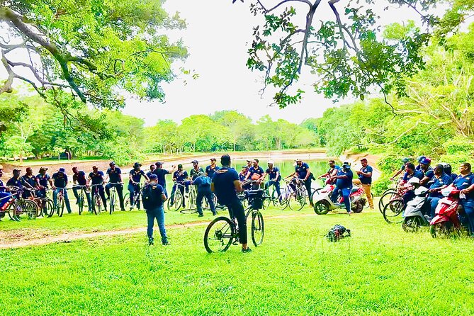 Anuradhapura Heritage Mountain bike / bicycle Tour - The Hela Bojun meal and what is included