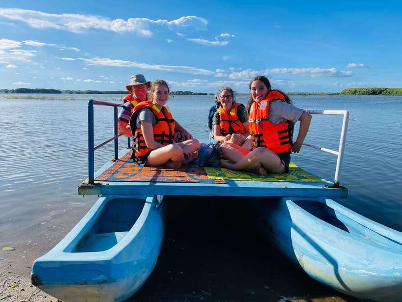 Arugambay :Pottuvil Lagoon Mangrove Eco Boat Safari Tours - What makes this lagoon trip worth your morning