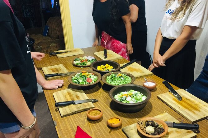 Authentic Sri Lankan Cooking Class in Kandy with Local Family - What the $35 price gives you