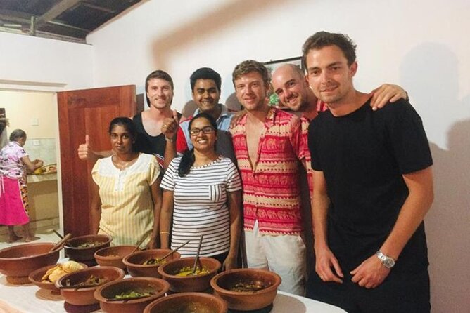 Authentic Sri Lankan Cooking Class in Kandy with Local Family - Starting at 5pm near Bahirawakanda Mountain