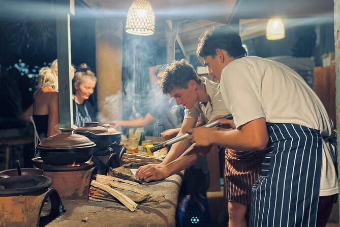 Authentic Sri Lankan Cooking Experience - The garden walk explains the meal before the cooking starts