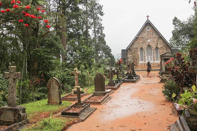 Best Of Sri lanka Tour (06 Days 05 Nights) - Kandy- N.Eliya -Bentota-Colombo - Turtles, the Madu Ganga wetlands, and Galle Fort