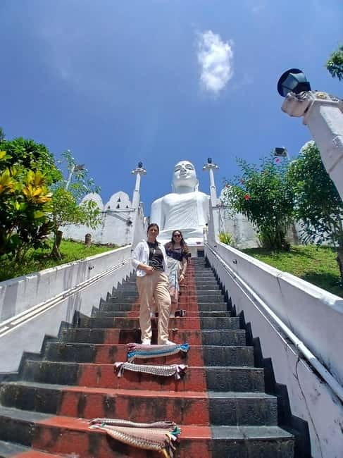 Best Private Kandy City Tour by Tuk Tuk with Local Guide - Kandyan dancing brings the culture to life
