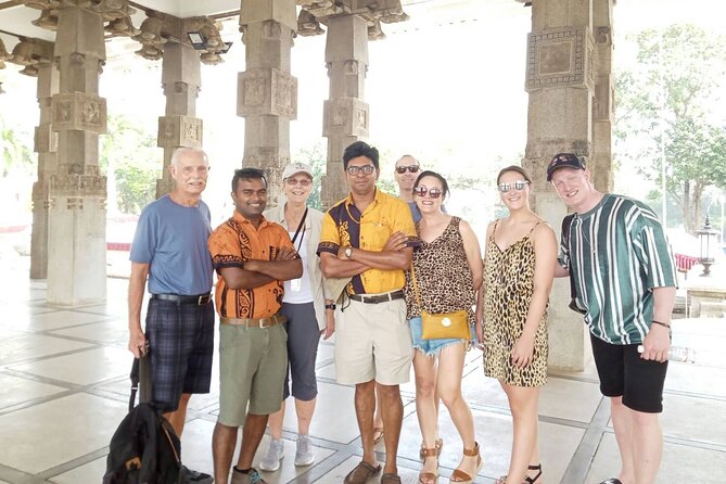 Colombo Bay Tuk Tuk City Tour - Galle Face Green, Art Street, and Colombo’s changing face