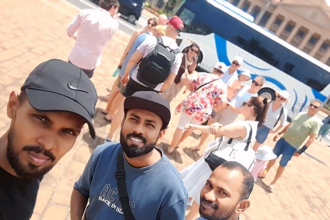 Colombo City Highlights Bus Tour - Colombo in one half-day: key points