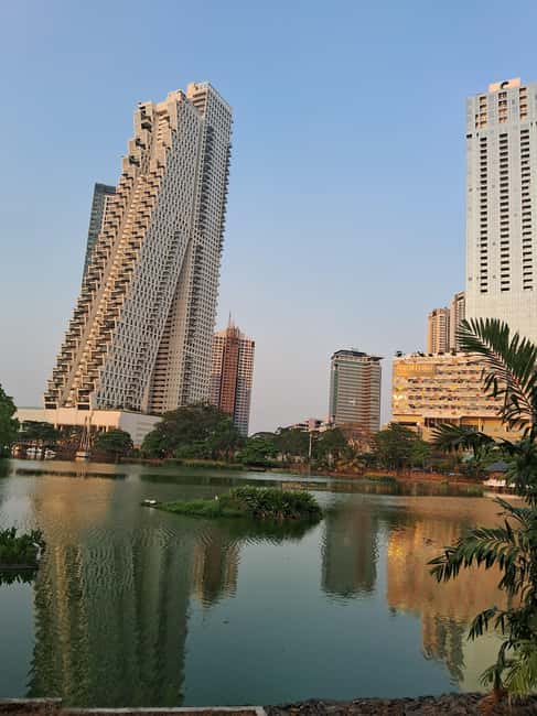 Colombo: City Sightseeing Tour by Car with Driver-Guide - Tea tasting and local flavor