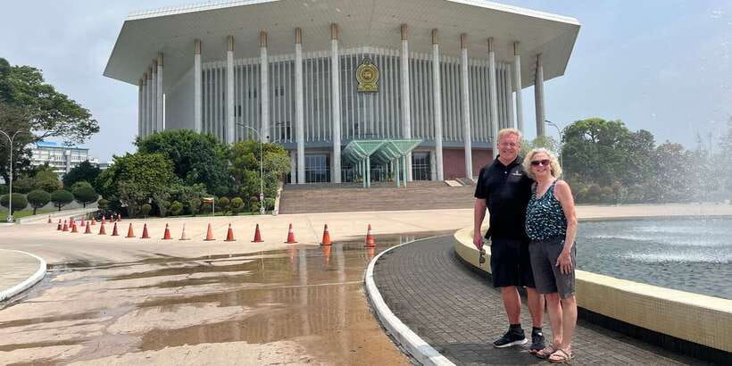 Colombo: City Sightseeing Tour by Tuk-Tuk with Pickup - Independence Square and Colombo’s formal face