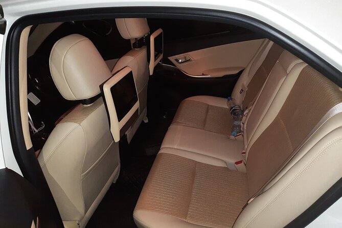 Colombo City to Colombo Airport (CMB) private Transfer - A Simple Finish to Your Colombo Stay