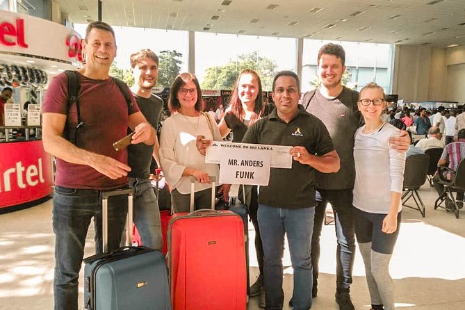 Colombo City to Colombo (CMB) Airport Private Transfer - Who should book this transfer?