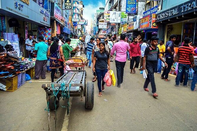 Colombo City Tour By Tuk Tuk Sightseeing -Entry Tickets Included - Sri Kailawasanathan Kovil and Colombo’s religious mix