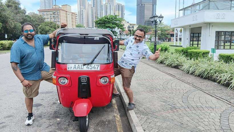 Colombo City Tour by Tuk-Tuk with Hotel Pickup - All Include - Modern Colombo at the Lotus Tower