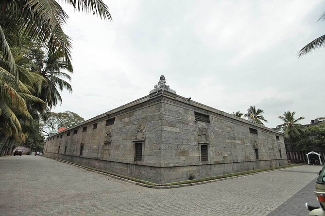 Colombo City Tour from Negombo - How the guide and car affect the experience