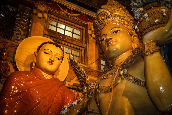 Colombo City Tour (small group with pickup from Cruise ship) - Seema Malakaya Temple beside Lake Beira