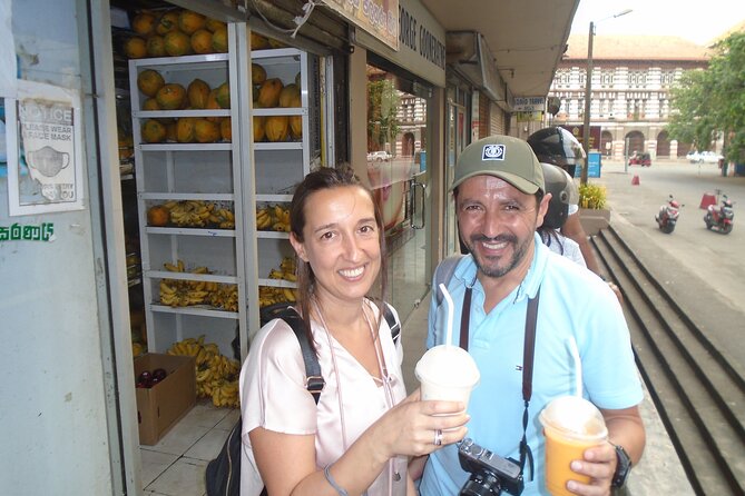 Colombo Express Food Tour with 9 + Tastings - Tuk-tuk travel through Colombo