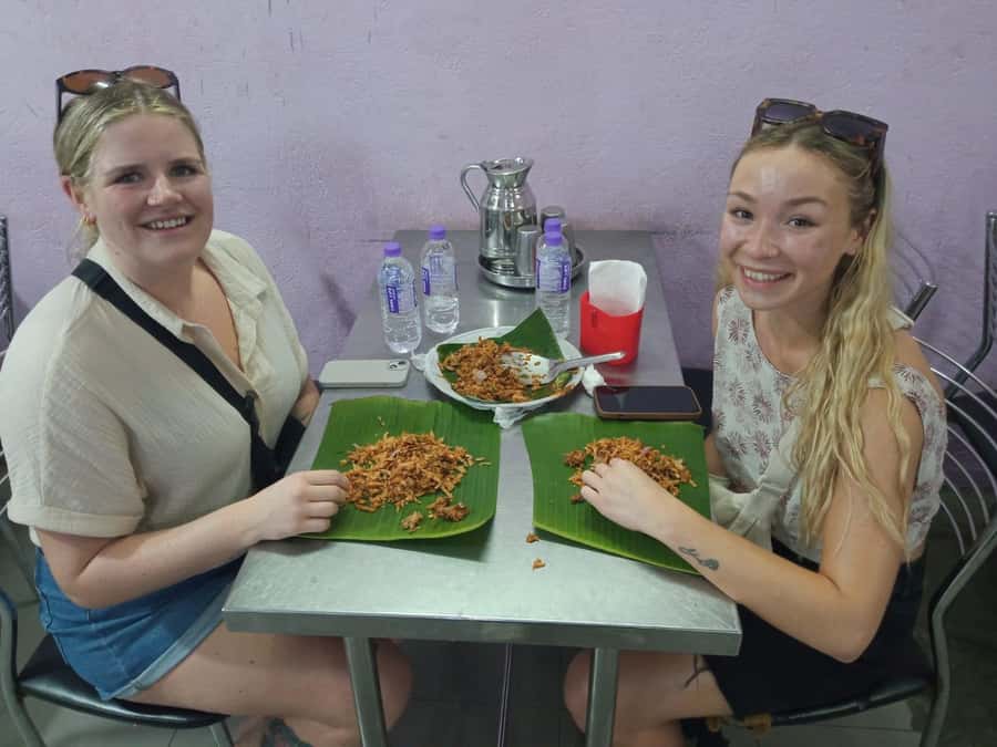 Colombo Foods Tour by Tuk Tuk ( Food chargers included ) - Pittu, Crab Curry, and Coconut Sambols