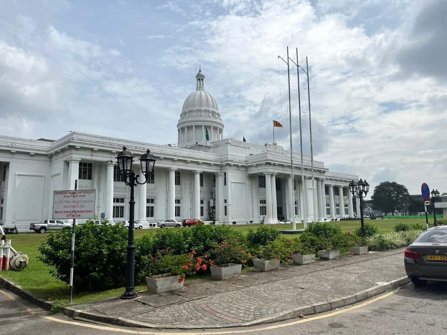 Colombo: Guided City Tour with Entry Tickets - A practical first look at Colombo