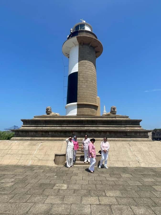 Colombo: Guided City Tour with Entry Tickets - Pettah markets and the Old Town Hall