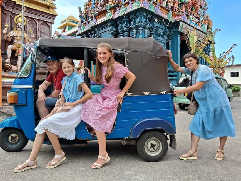 Colombo Heritage &Culture City Tour by Tuk Tuk ALL INCLUSIVE - Gangaramaya Temple and Colombo’s unusual Buddhist collection