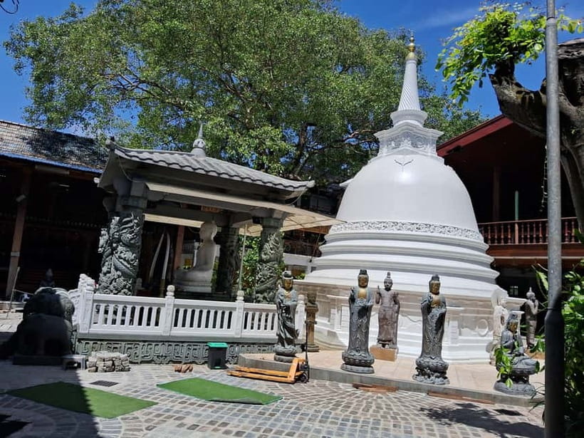 Colombo Heritage &Culture City Tour by Tuk Tuk ALL INCLUSIVE - The gem mine visit and what all-inclusive really means