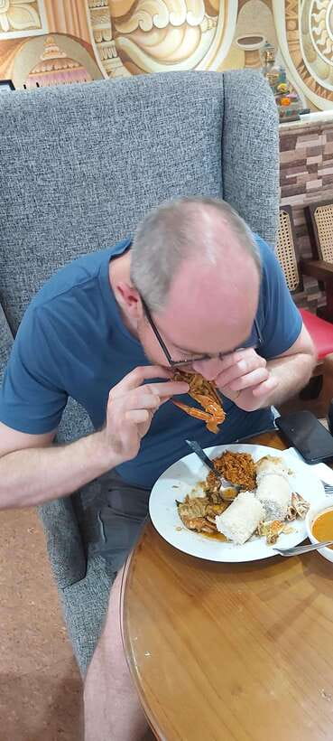 Colombo Local Food Tour by Tuk Tuk – All Inclusive - Meeting your driver-guide around Colombo