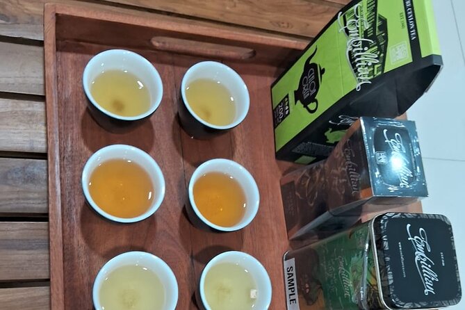 Colombo local Food Tour &City Tour by TukTuk All food Included - Ceylon tea tasting in 20 minutes