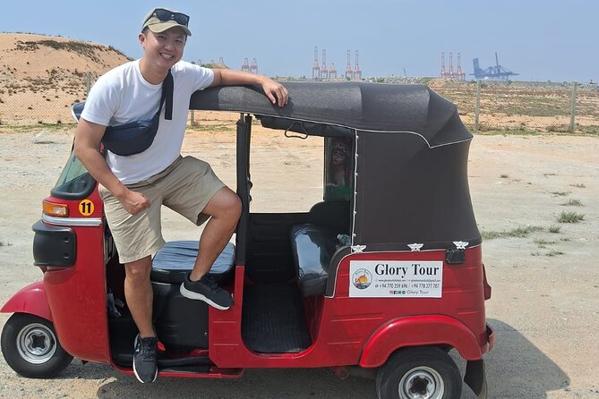 Colombo local Food Tour &City Tour by TukTuk All food Included - Pettah, king coconut, and the city’s working energy