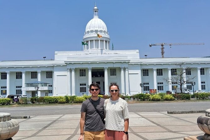 Colombo local Food Tour &City Tour by TukTuk All food Included - Traditional sweets and seasonal Colombo food