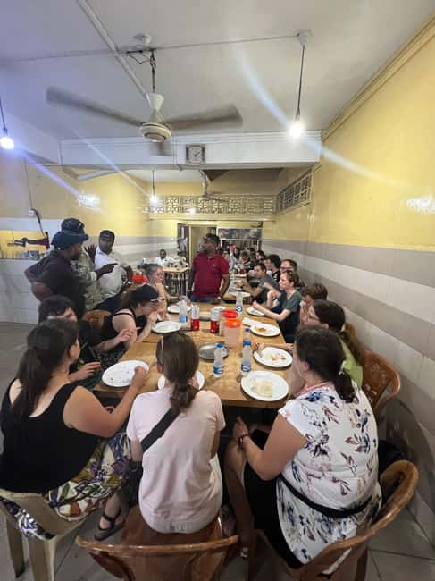 Colombo: Local Food Tour & Sightseeing by Tuk-Tuk with Meals - A tuk-tuk introduction to Colombo