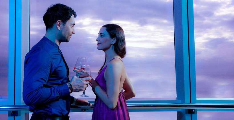 Colombo: Lotus Tower Celebration Dining Experience with Cake - Settling in for the 360-degree city view