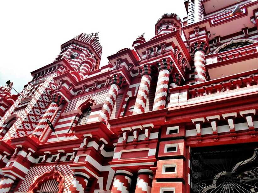 Colombo: One Day Private City Tour With Gangaramaya Temple - Port City Beach and the new waterfront