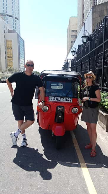 Colombo: Private City Tour by Tuk tuk - All Inclusive - Pettah Market and the Floating Market